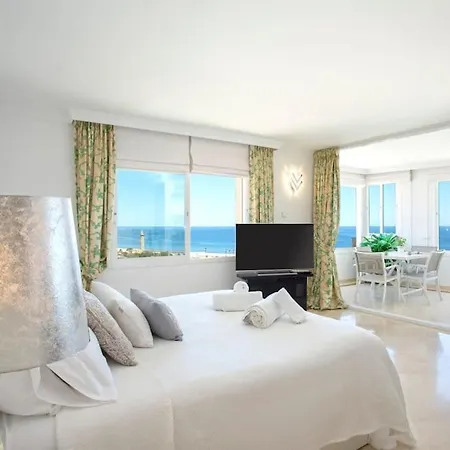 Luxury Seafront Penthouse With Parking Apartment *
